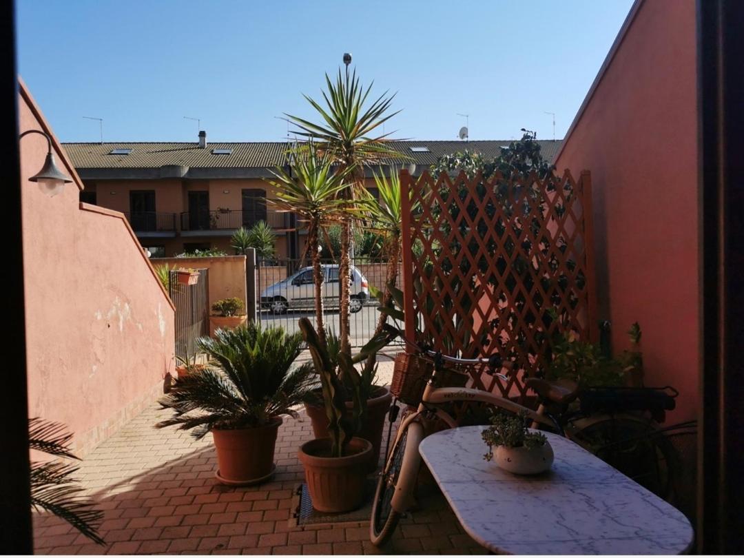 Il Loto Apartment Caltagirone Bagian luar foto