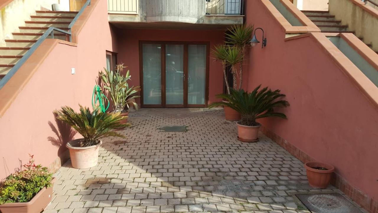 Il Loto Apartment Caltagirone Bagian luar foto